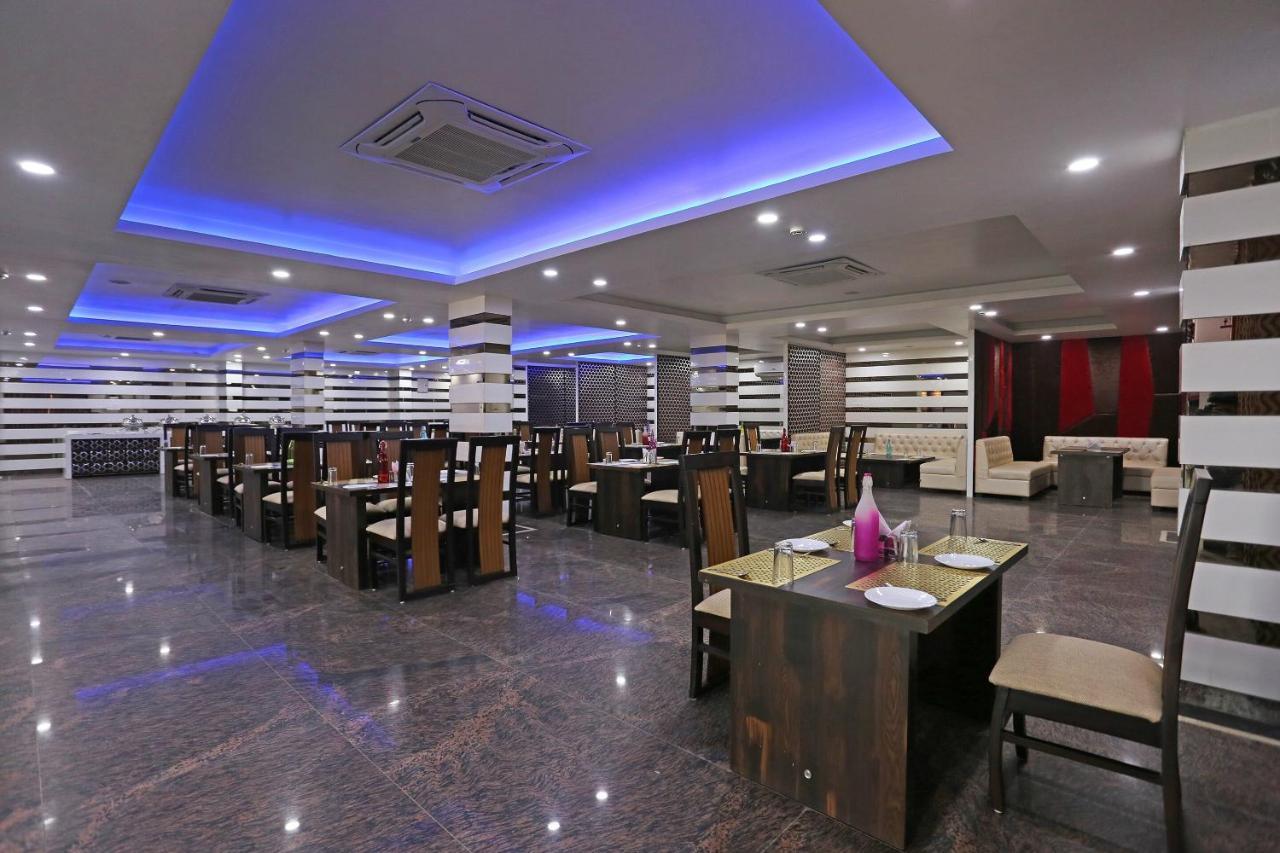 Capital O 10060 Hotel The Leaf 러크나우 외부 사진